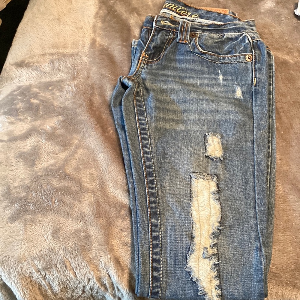 Rue 21 Premiere Jeans. Size 0. Very cute pants. Love them they just to small.